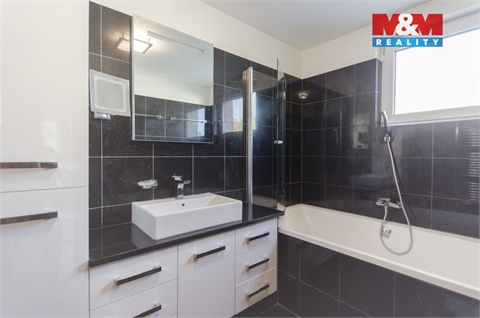 Prodej obchodních prostor, 250 m² - 18