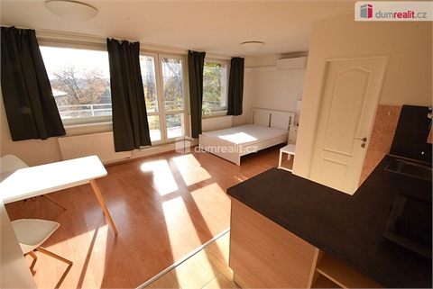 Pronájem bytu 1kk, 27 m² - 0