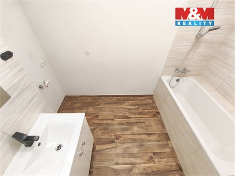 Pronájem bytu 4+1, 76 m² - 2