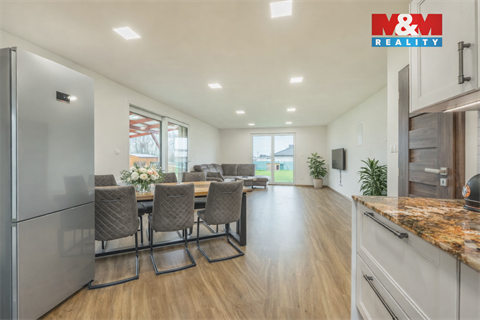 Prodej rodinného domu, 213 m² 6