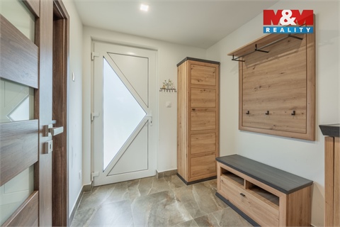 Prodej rodinného domu, 213 m² 10