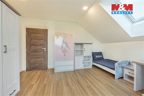 Prodej rodinného domu, 213 m² - 12