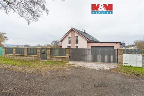 Prodej rodinného domu, 213 m² 0