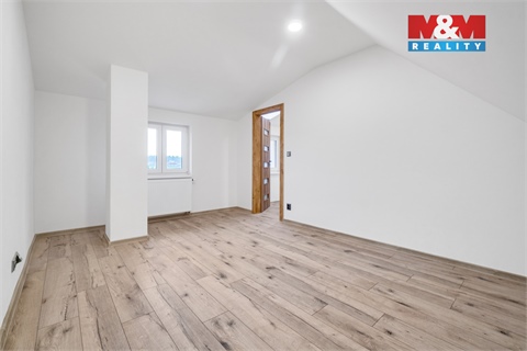 Prodej rodinného domu, 138 m² - 14