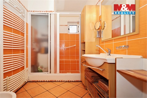 Prodej rodinného domu, 240 m² 8