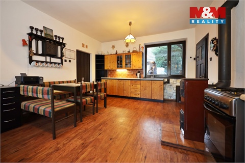 Prodej rodinného domu, 240 m² - 0