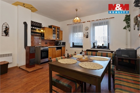 Prodej rodinného domu, 240 m² - 6