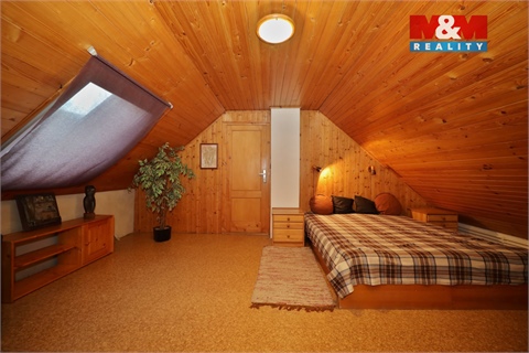 Prodej rodinného domu, 240 m² 18