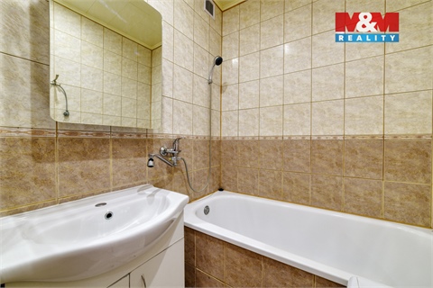 Pronájem bytu 1+1, 35 m² - 0