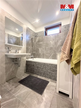 Prodej rodinného domu, 350 m² - 4