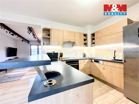 Prodej rodinného domu, 350 m² 26