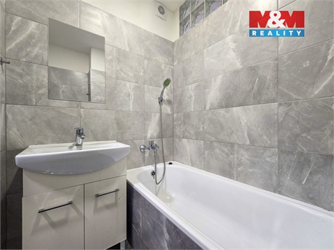 Prodej bytu 4+1, 72 m² - 2