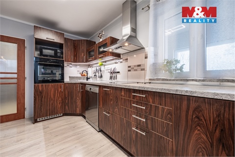 Prodej rodinného domu, 182 m² 4