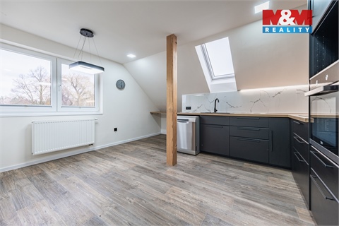 Prodej rodinného domu, 182 m² 16