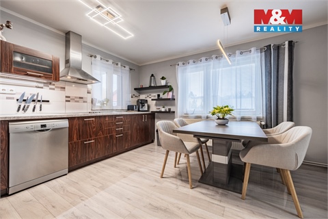 Prodej rodinného domu, 182 m² - 2