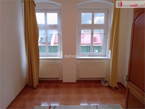 Pronájem bytu 1+1, 37 m² 2