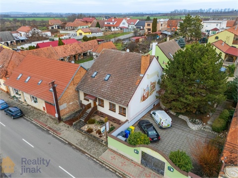 Prodej rodinného domu, 187 m² - 2