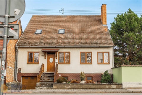 Prodej rodinného domu, 187 m² 2