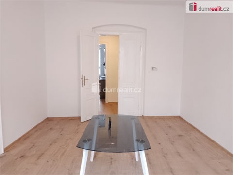 Pronájem bytu 3+1, 93 m² - 6