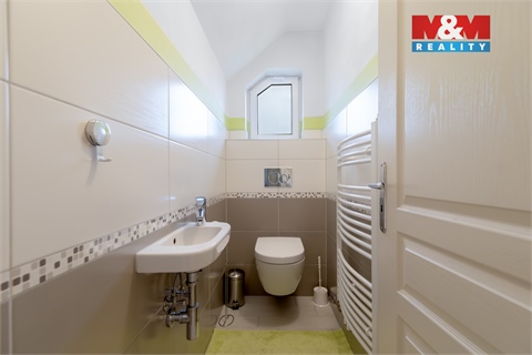 Prodej rodinného domu, 265 m² 6