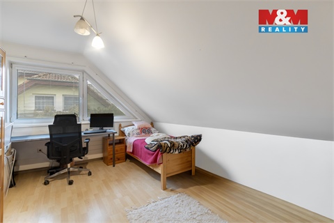 Prodej rodinného domu, 265 m² 14