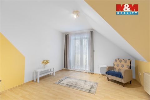 Prodej rodinného domu, 265 m² - 6