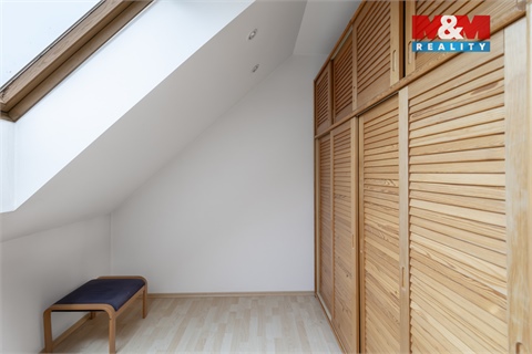 Prodej rodinného domu, 265 m² - 8