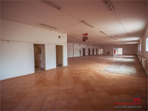 Pronájem komerčního objektu, 1 120 m² - 2
