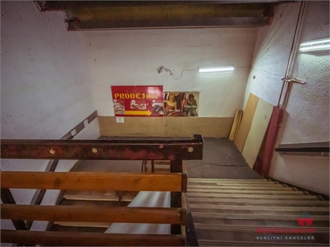 Pronájem komerčního objektu, 1 120 m² 10