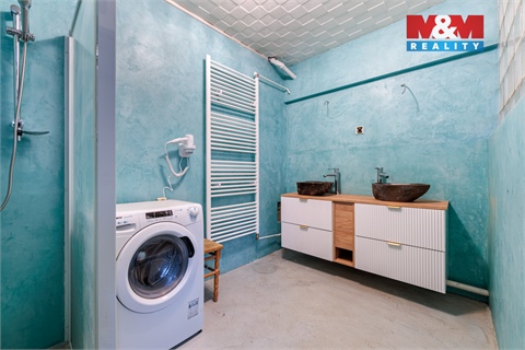 Prodej rodinného domu, 292 m² - 12