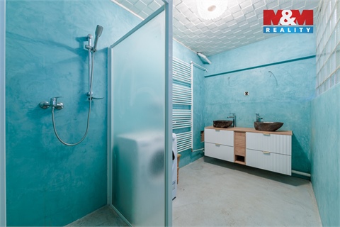 Prodej rodinného domu, 292 m² 14