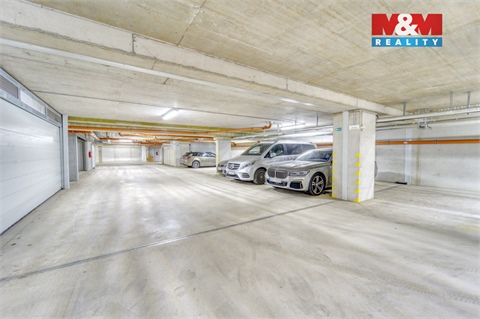 Prodej parkovacího místa, 15 m² 2