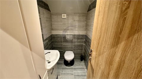 Pronájem bytu 2+1, 81 m² 2