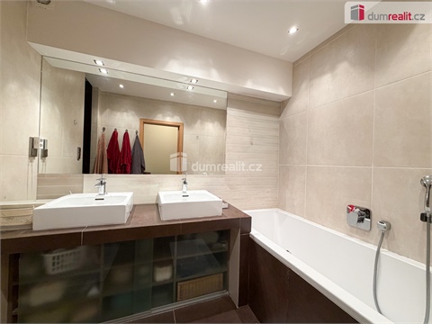 Pronájem rodinného domu, 180 m² 20