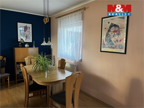 Prodej rodinného domu, 242 m² 4