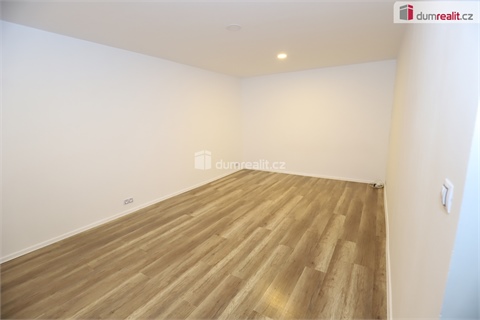 Pronájem bytu 2kk, 56 m² - 4