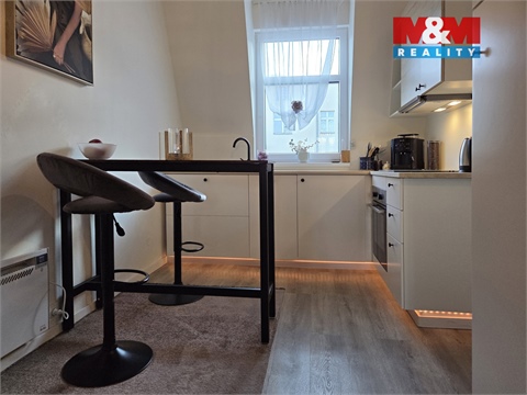 Pronájem bytu 3kk, 91 m² 14