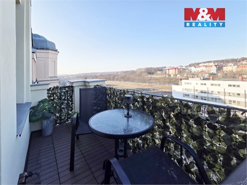 Pronájem bytu 3kk, 91 m² 10