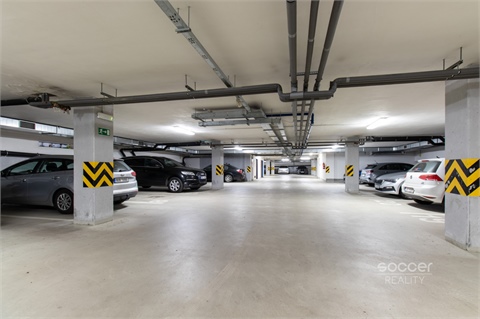 Pronájem bytu 1kk, 59 m² - 18