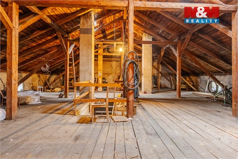 Prodej rodinného domu, 253 m² 14