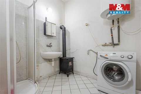 Prodej rodinného domu, 253 m² - 6