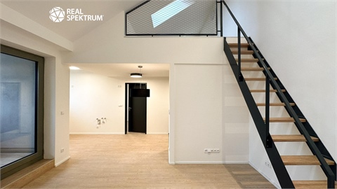 Pronájem bytu 2+1, 74 m² 2