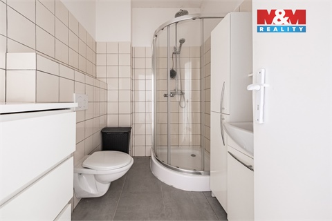 Prodej obchodních prostor, 326 m² 14