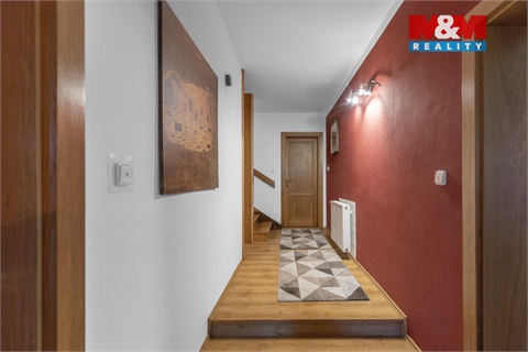 Prodej rodinného domu, 240 m² 18