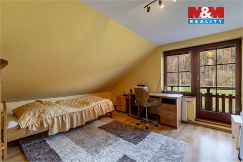 Prodej rodinného domu, 240 m² 10