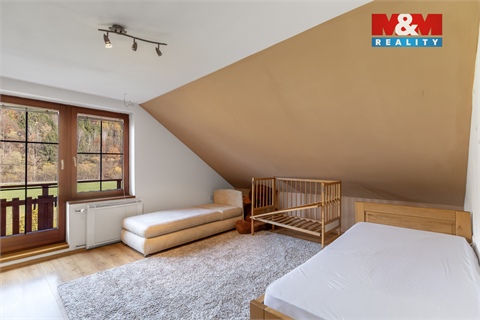 Prodej rodinného domu, 240 m² - 14