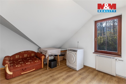 Prodej rodinného domu, 240 m² 12