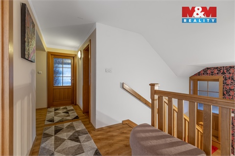 Prodej rodinného domu, 240 m² - 12