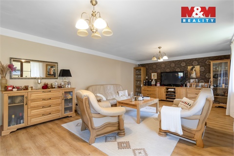 Prodej rodinného domu, 240 m² - 6