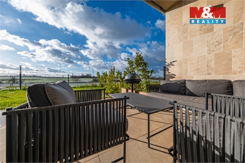 Prodej bytu 2kk, 61 m² 2